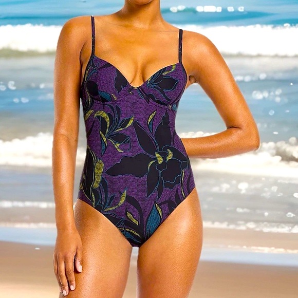 JETS AUSTRALIA SWIMSUIT MIDNIGHT TROPICAL MOULDED UNDERWIRE- AMETHYST SZ10